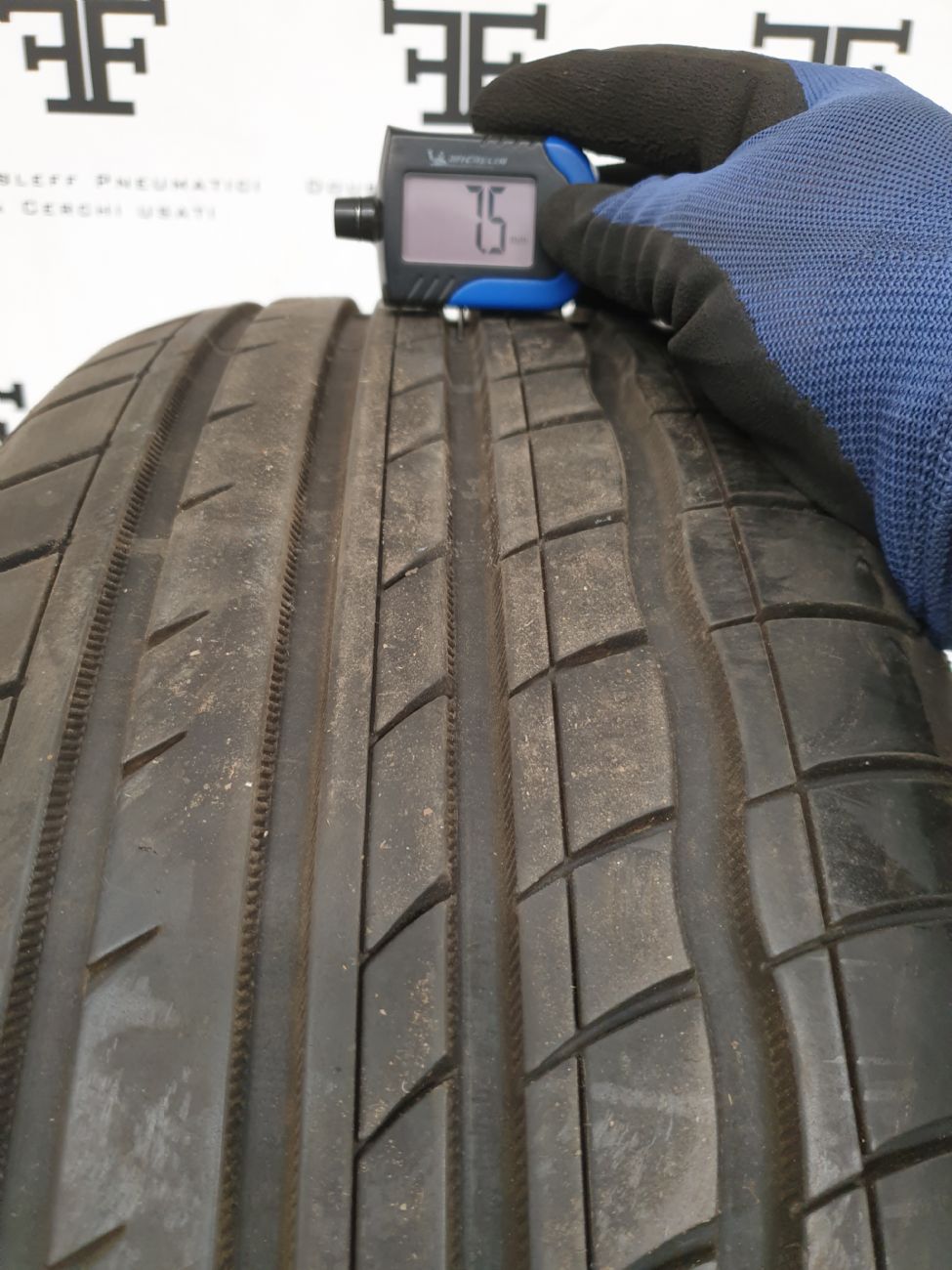 Pneumatici 225 55 R17 101 Y MOMO OUTRUN M3 estivo DEMONTÉ usati 140€