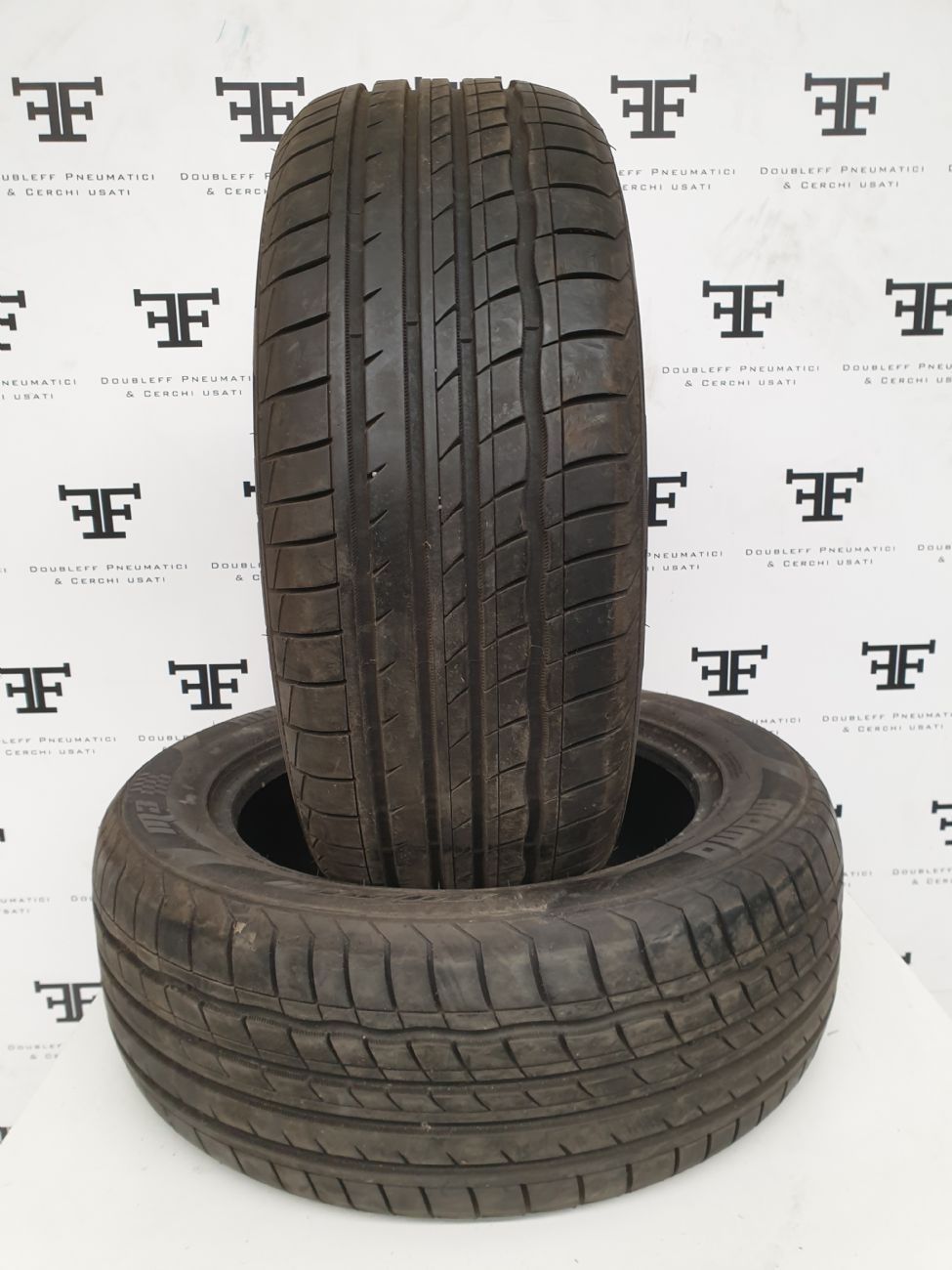 Pneumatici 225 55 R17 101 Y MOMO OUTRUN M3 estivo DEMONTÉ usati 140€