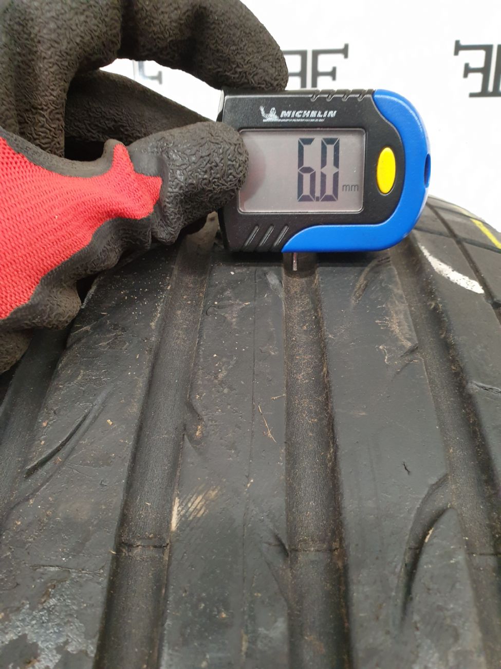 Pneumatici 235 60 R18 103 W BRIDGESTONE DUELER HP SPORT estivo usati 300€