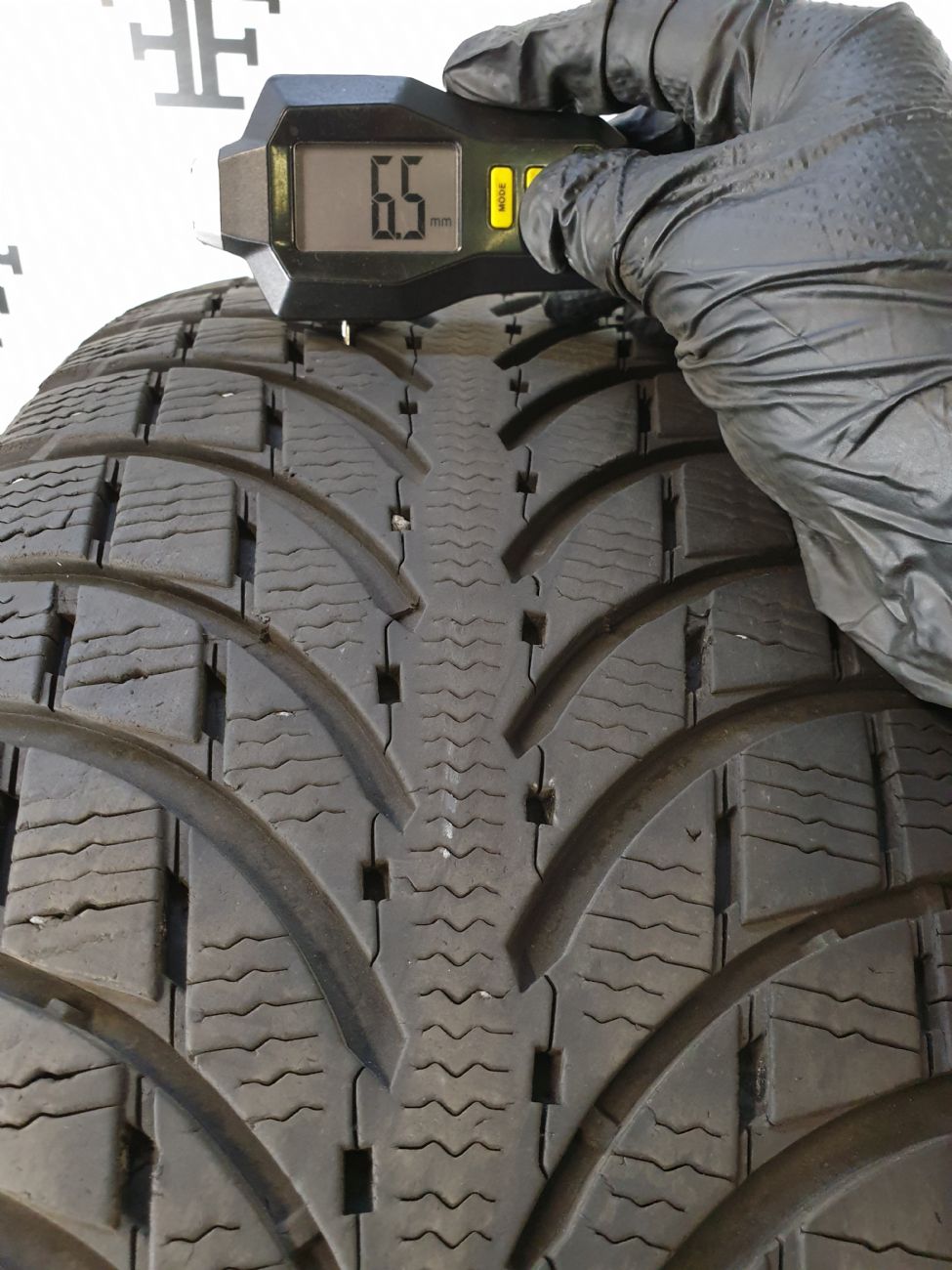 Pneumatici 235 60 R18 104 H MICHELIN LATITUDE ALPIN LA2 invernale usati 320€