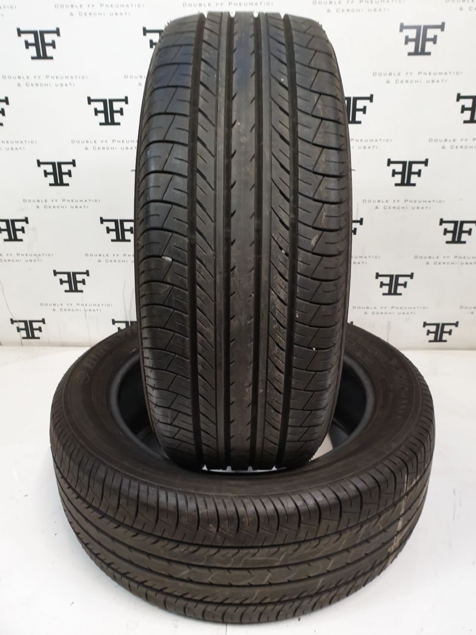 Pneumatici 225 55 R18 98 H YOKOHAMA BLUEARTH E70 estivo usati 160€
