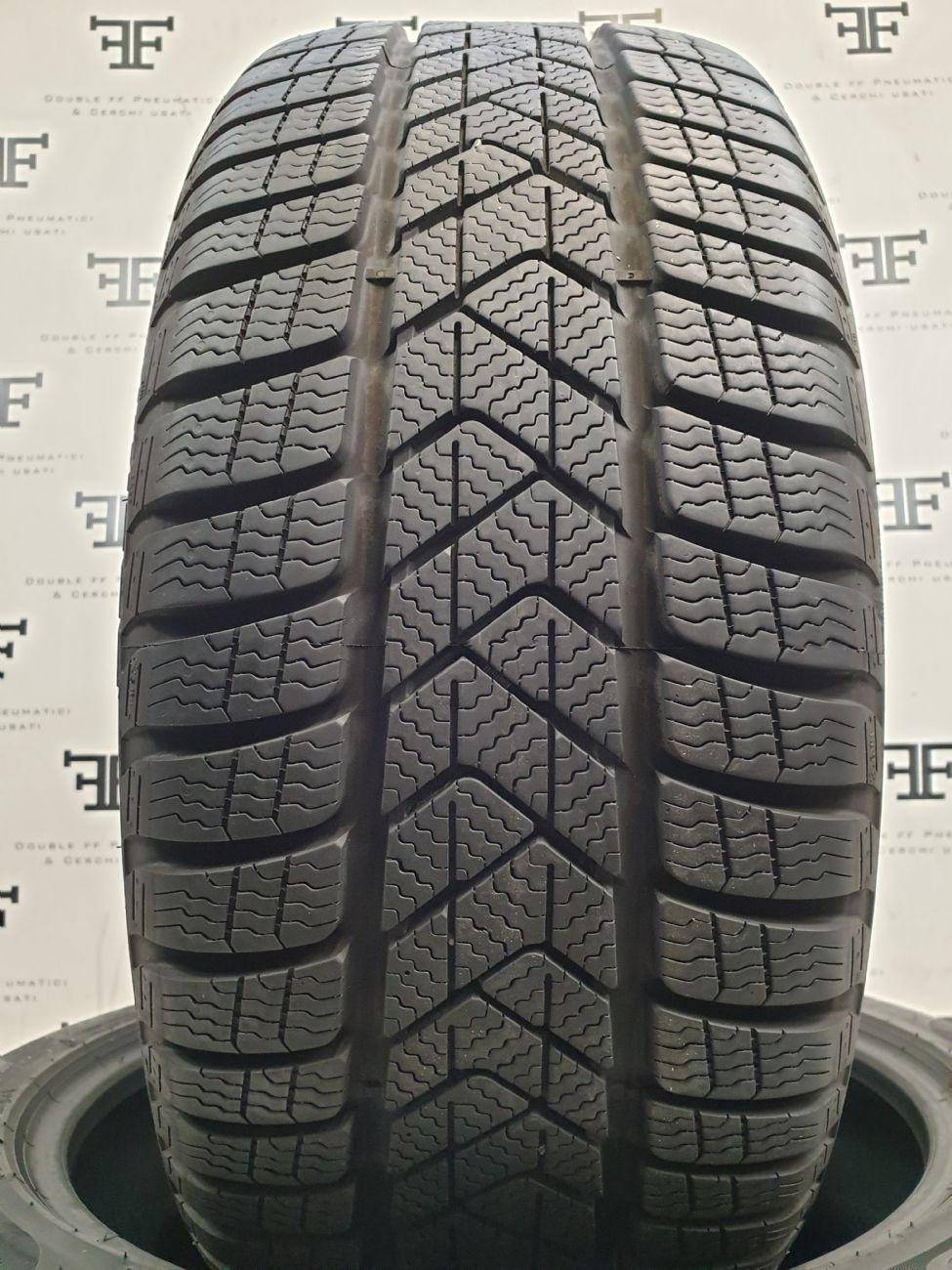 Pneumatici 205 60 R16 92 H PIRELLI SOTTOZERO 3 invernale RUNFLAT usati 110€