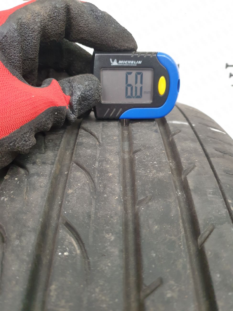 Pneumatici 225 60 R18 100 V YOKOHAMA  estivo usati 250€