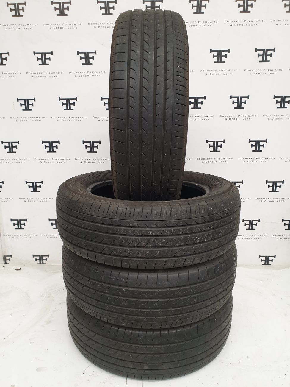 Pneumatici 225 60 R18 100 V YOKOHAMA  estivo usati 250€