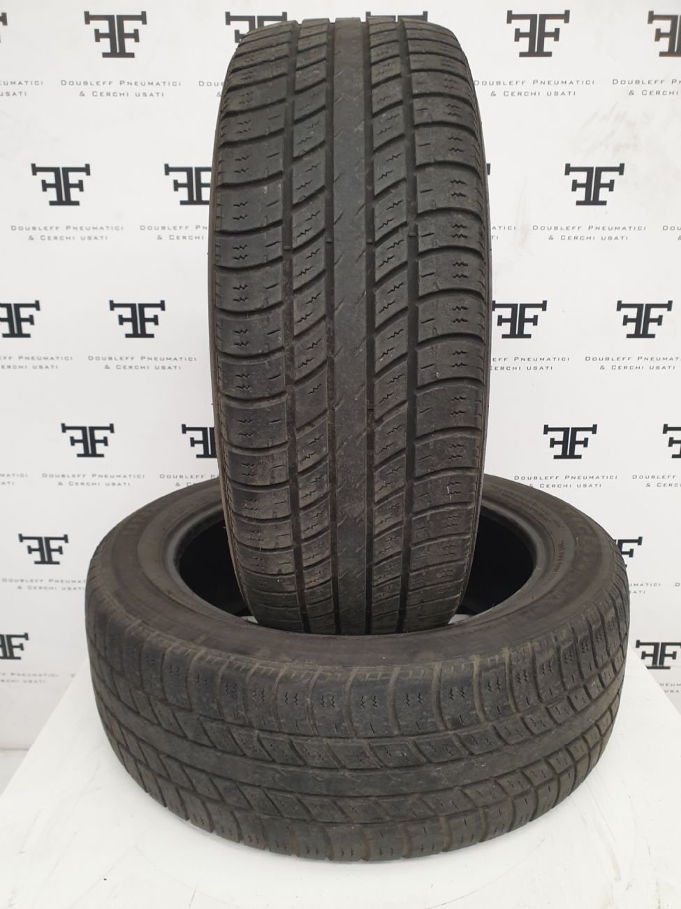 Pneumatici 215 55 R18 95 T UNIROYAL  estivo usati 130€