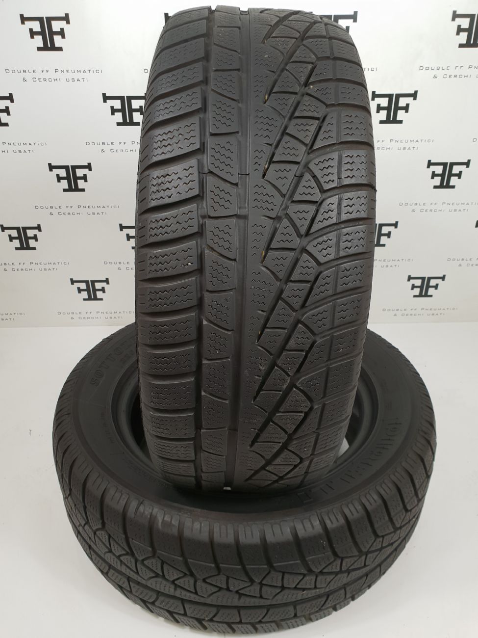 Pneumatici 225 55 R16 1 A _MARCA NON PRESENTE _MODELLO NON PRESENTE invernale usati 85€