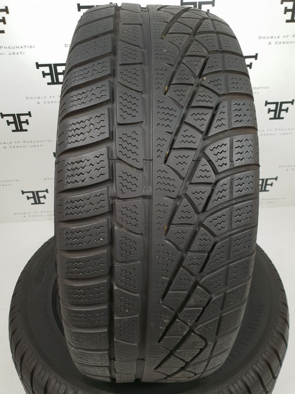 Pneumatici 225 55 R16 1 A _MARCA NON PRESENTE _MODELLO NON PRESENTE invernale usati 85€