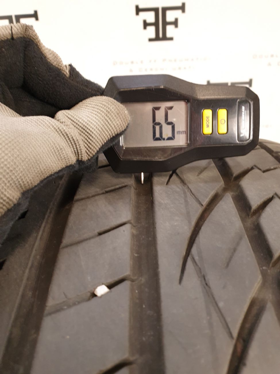 Pneumatici 225 55 R18 98 H CONTINENTAL CrossContact UHP E M+S estivo usati 200€