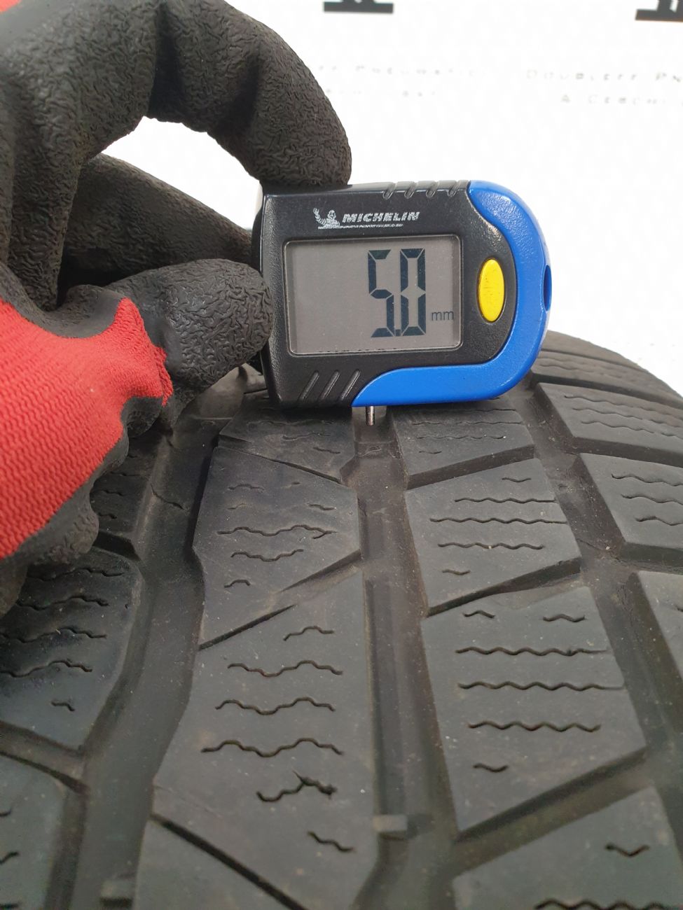 Pneumatici 235 55 R17 99 H CONTINENTAL ContiWinterContact TS830 P invernale usati 110€