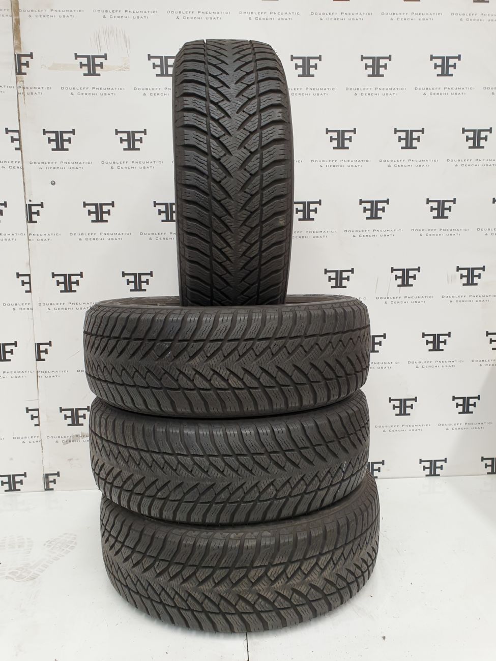 235/60 R18 107 H GOODYEAR ULTRA GRIP DEMONTE