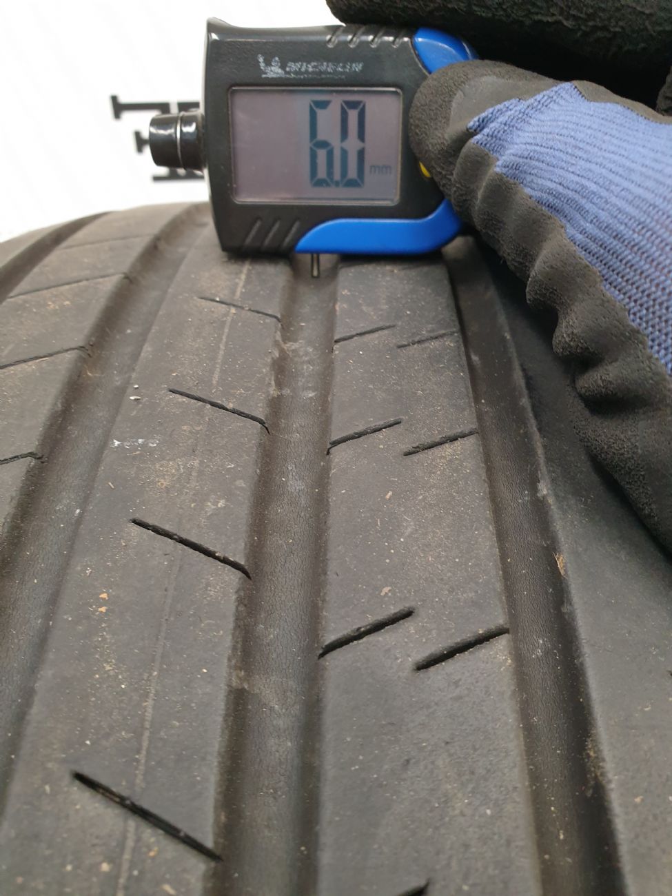 Pneumatici 225 60 R18 104 W BRIDGESTONE ALENZA 001 estivo usati 300€