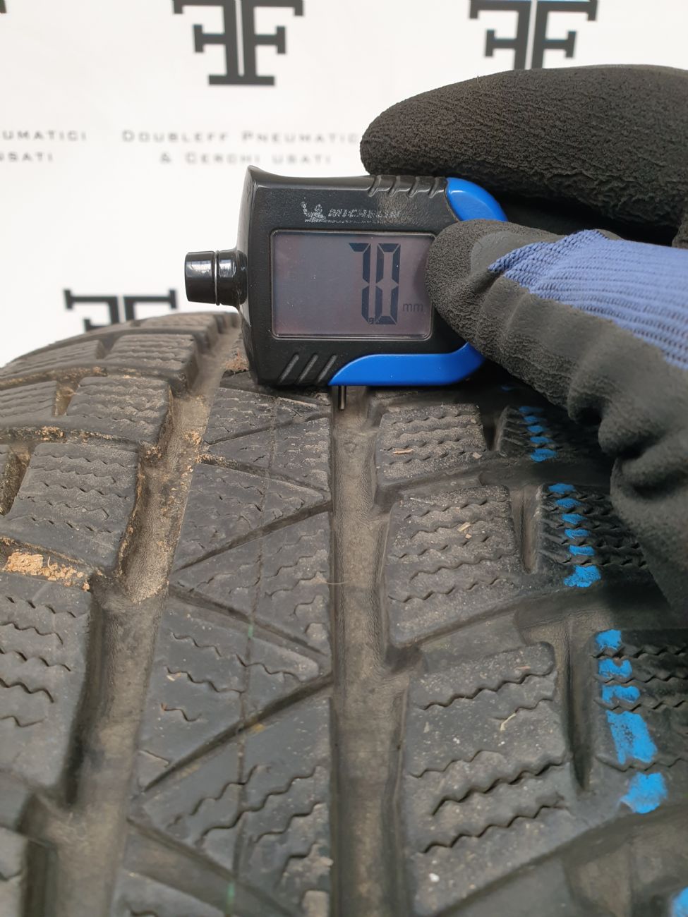 Pneumatici 225 60 R17 99 H FALKEN HS 449 EUROWINTER invernale usati 120€