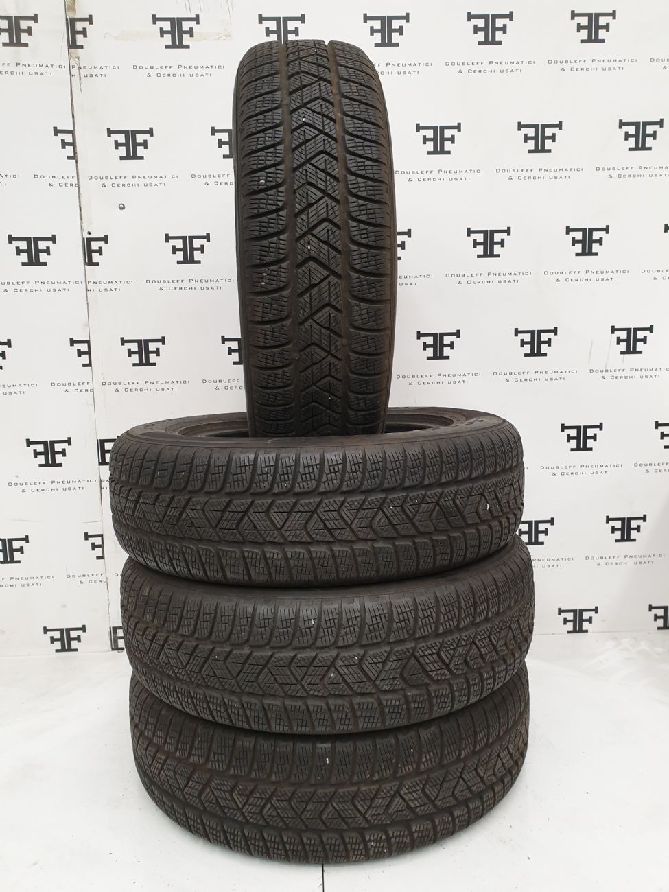 215/65 R17 99 H PIRELLI SCORPION WINTER