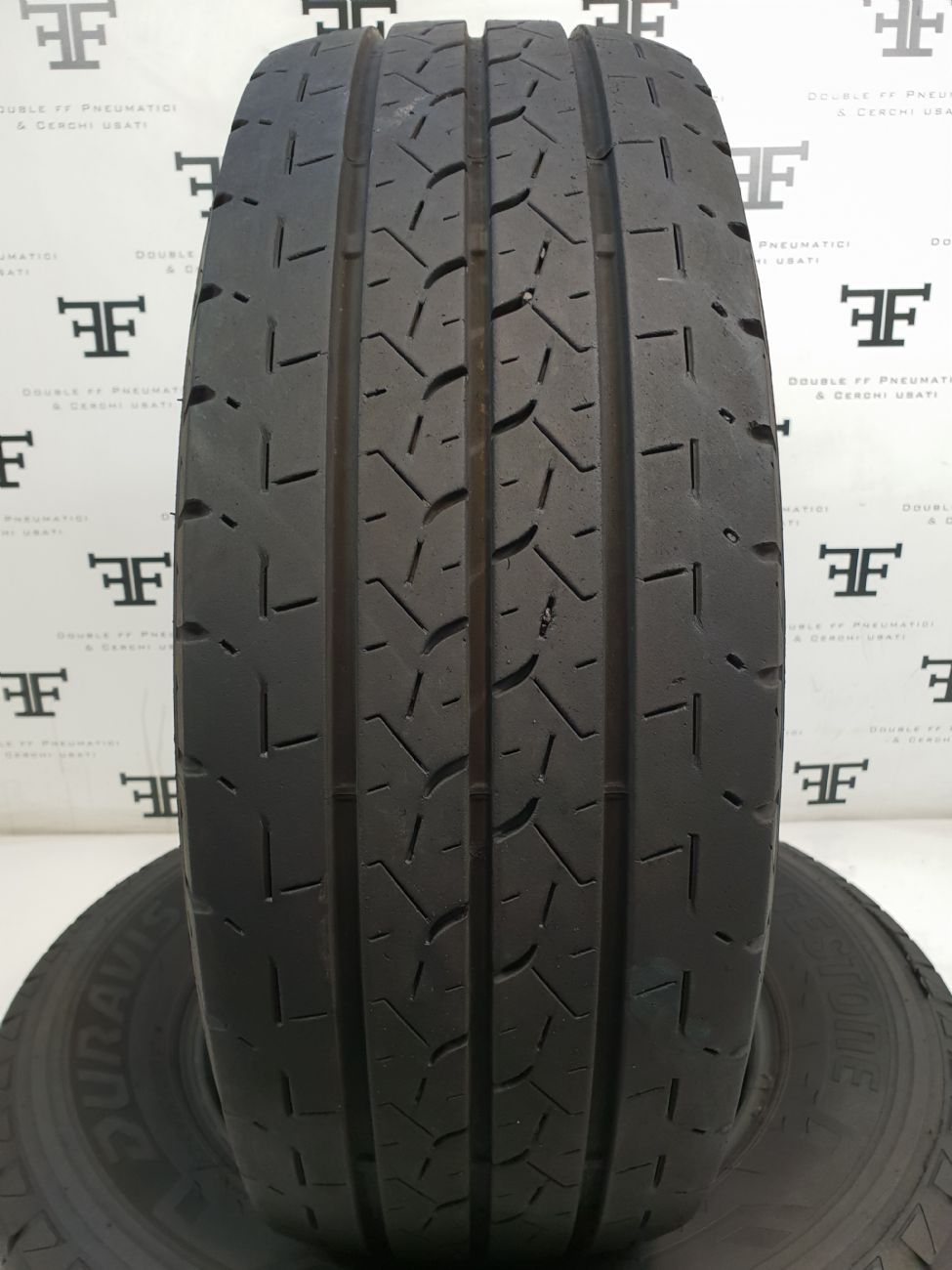 BRIDGESTONE DURAVIS R660
