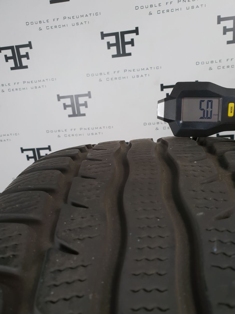 Pneumatici 225 55 R16 1 A _MARCA NON PRESENTE _MODELLO NON PRESENTE invernale usati 80€