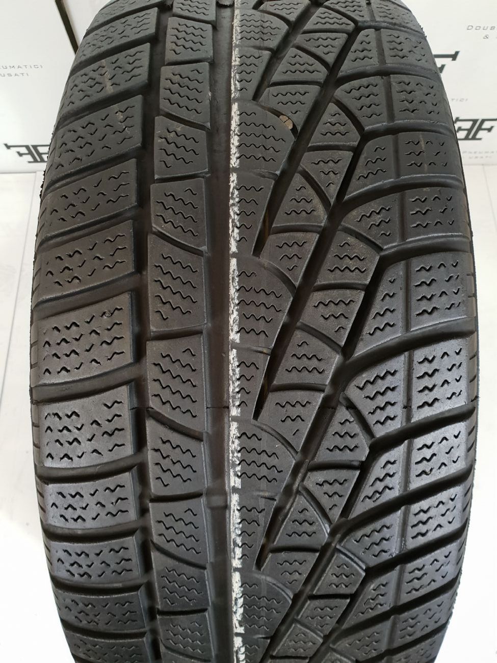 Pneumatici 225 55 R16 1 A _MARCA NON PRESENTE _MODELLO NON PRESENTE invernale usati 80€
