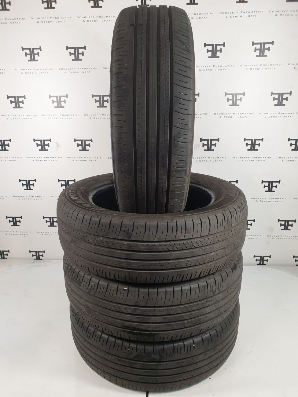 DUNLOP GRANDTREK PT30