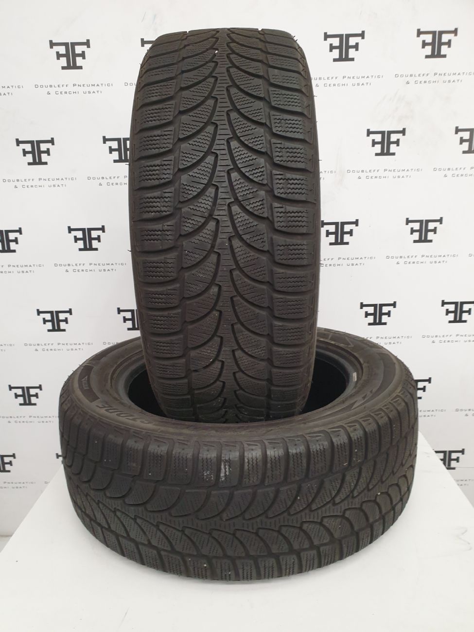 BRIDGESTONE BLIZZAK LM 80 EVO