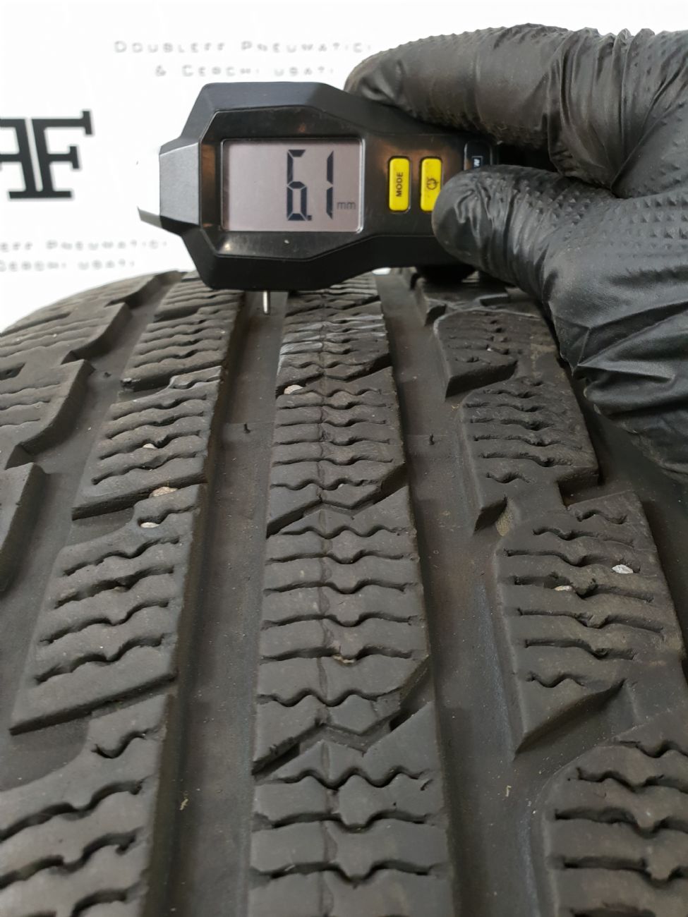 Pneumatici 225 55 R17 101 V KUMHO IZEN invernale usati 90€