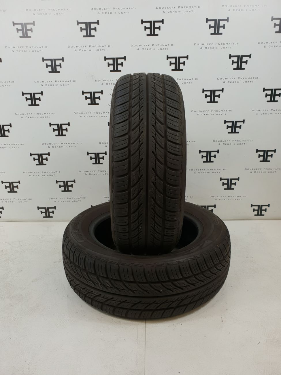 Pneumatici 205 60 R16 92 H RIKEN MAYSTORM 2 B2 estivo usati 80€