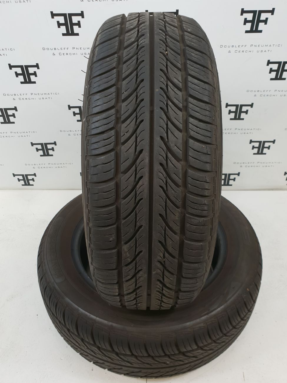 Pneumatici 205 60 R16 92 H RIKEN MAYSTORM 2 B2 estivo usati 80€