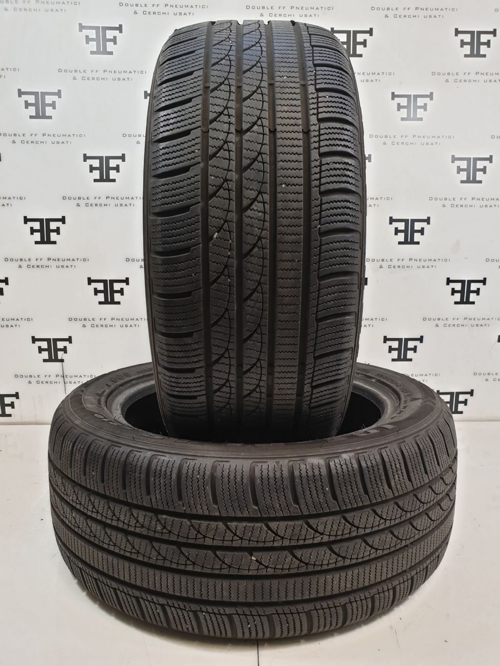 Pneumatici 225 50 R17 98 V MINERVA ICE PLUS S110 invernale usati 90€