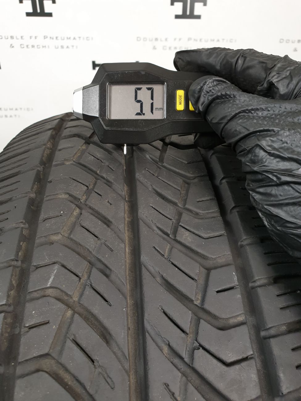 Pneumatici 225 55 R17 97 V YOKOHAMA GEOLANDER HT estivo usati 90€
