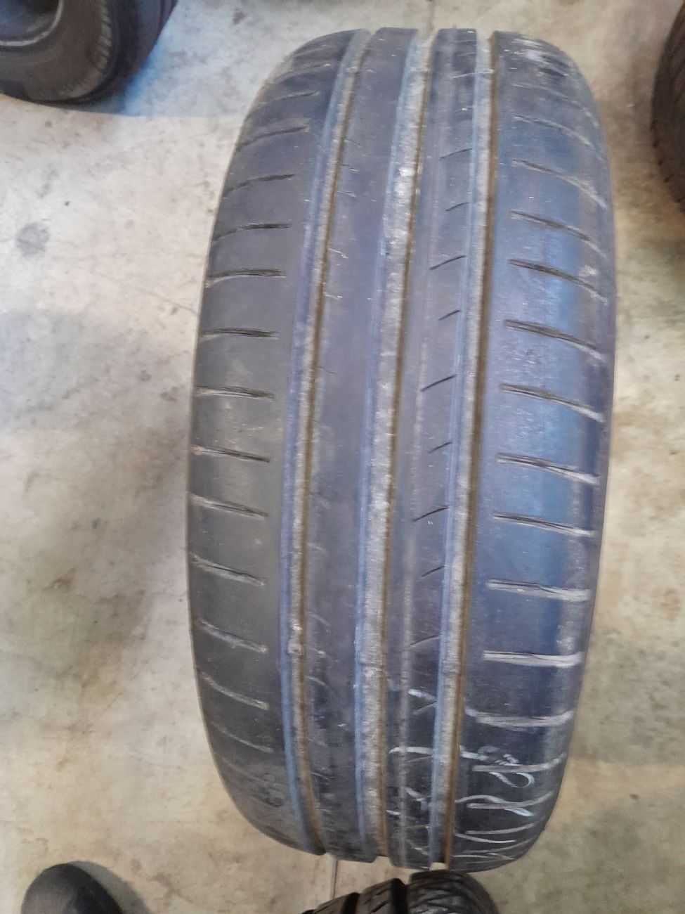 DUNLOP SP SPORT BLURESPONSE