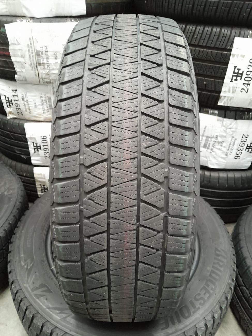 BRIDGESTONE BLIZZAK DM-V3