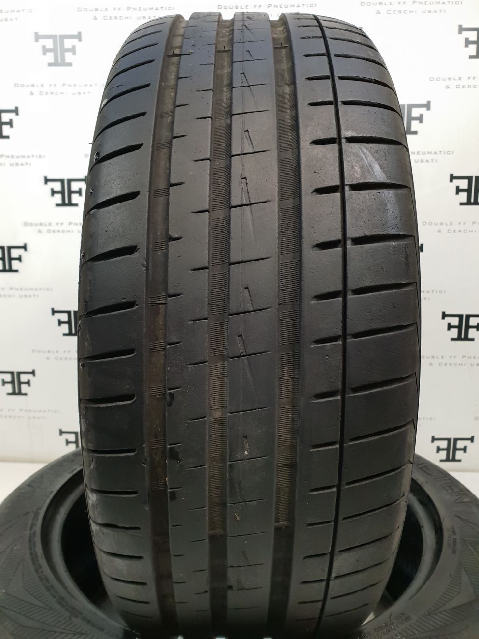 Pneumatici 225 50 R18 99 Y VREDESTEIN ULTRAC VORTI GIUGIARO DESIGN estivo DEMONTÉ usati 135€