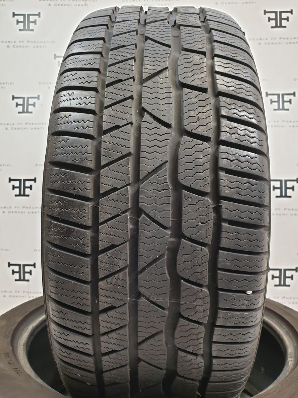 Pneumatici 205 60 R16 92 H CONTINENTAL ContiWinterContact TS830 P invernale RUNFLAT usati 120€