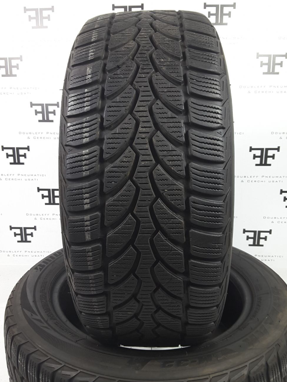 Pneumatici 205 60 R16 92 H BRIDGESTONE BLIZZAK LM32 invernale RUNFLAT usati 100€