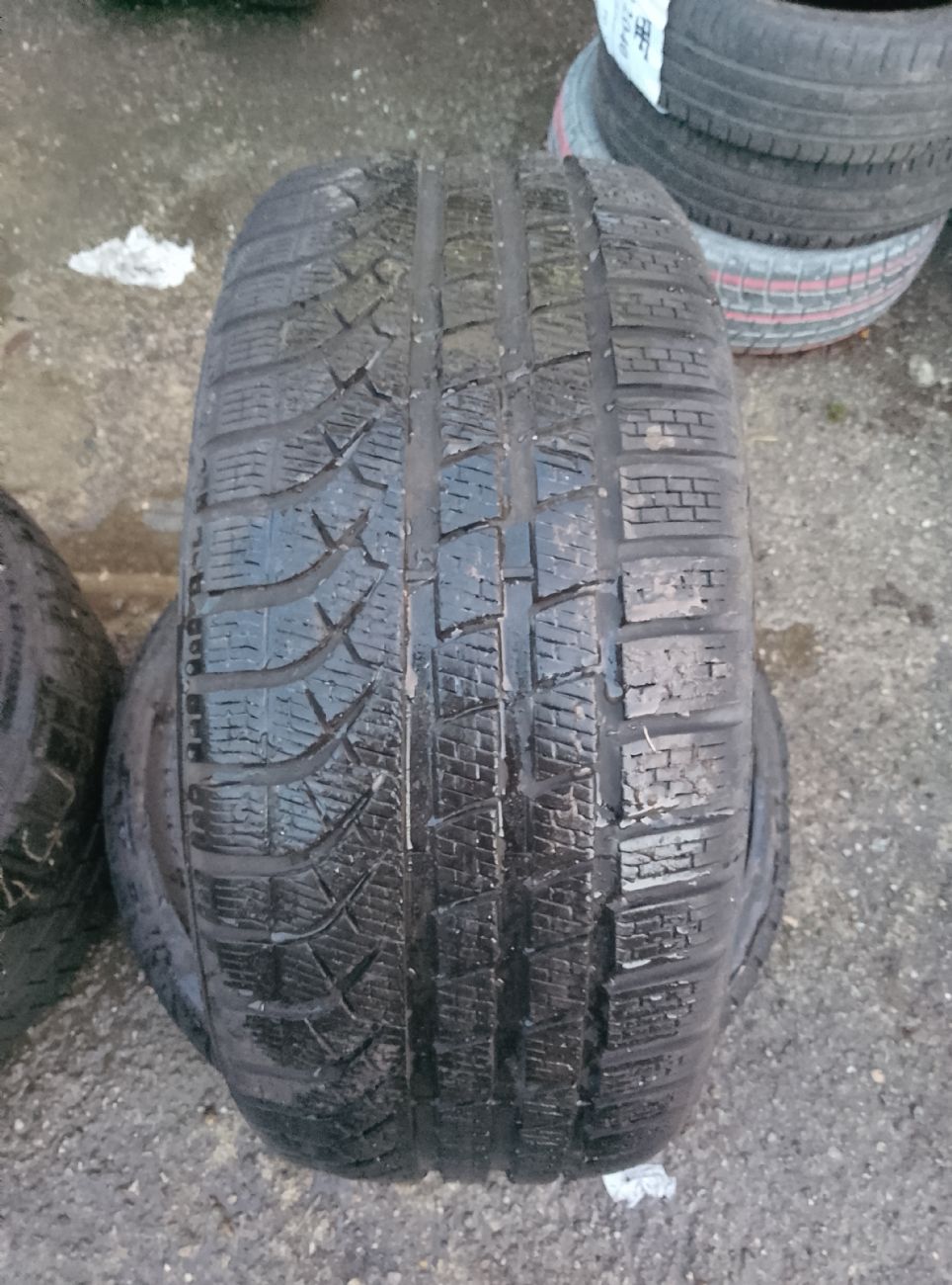 PIRELLI P ZERO WINTER