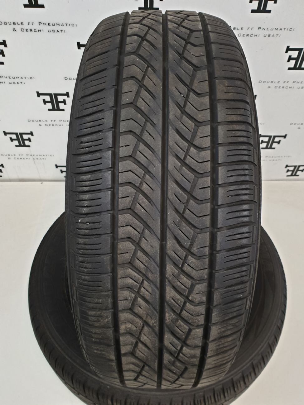 Pneumatici 225 55 R17 97 V YOKOHAMA GEOLANDAR G95 M+S estivo usati 100€