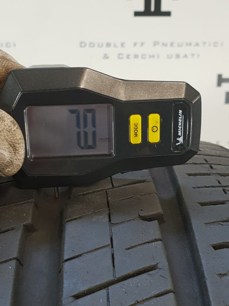Pneumatici 255 55 R17C 118/116 R CONTINENTAL VANCO 2 estivo DEMONTÉ usati 350€