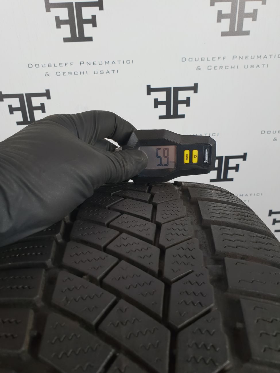 Pneumatici 205 55 R17 91 H CONTINENTAL ContiWinterContact TS830 P invernale RUNFLAT usati 120€