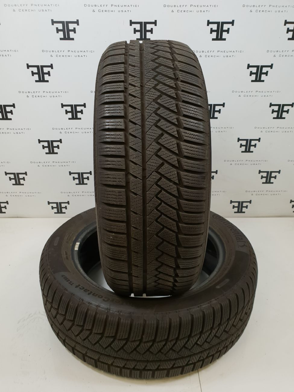 Pneumatici 235 50 R17 96 V CONTINENTAL ContiWinterContact TS 850 invernale usati 140€