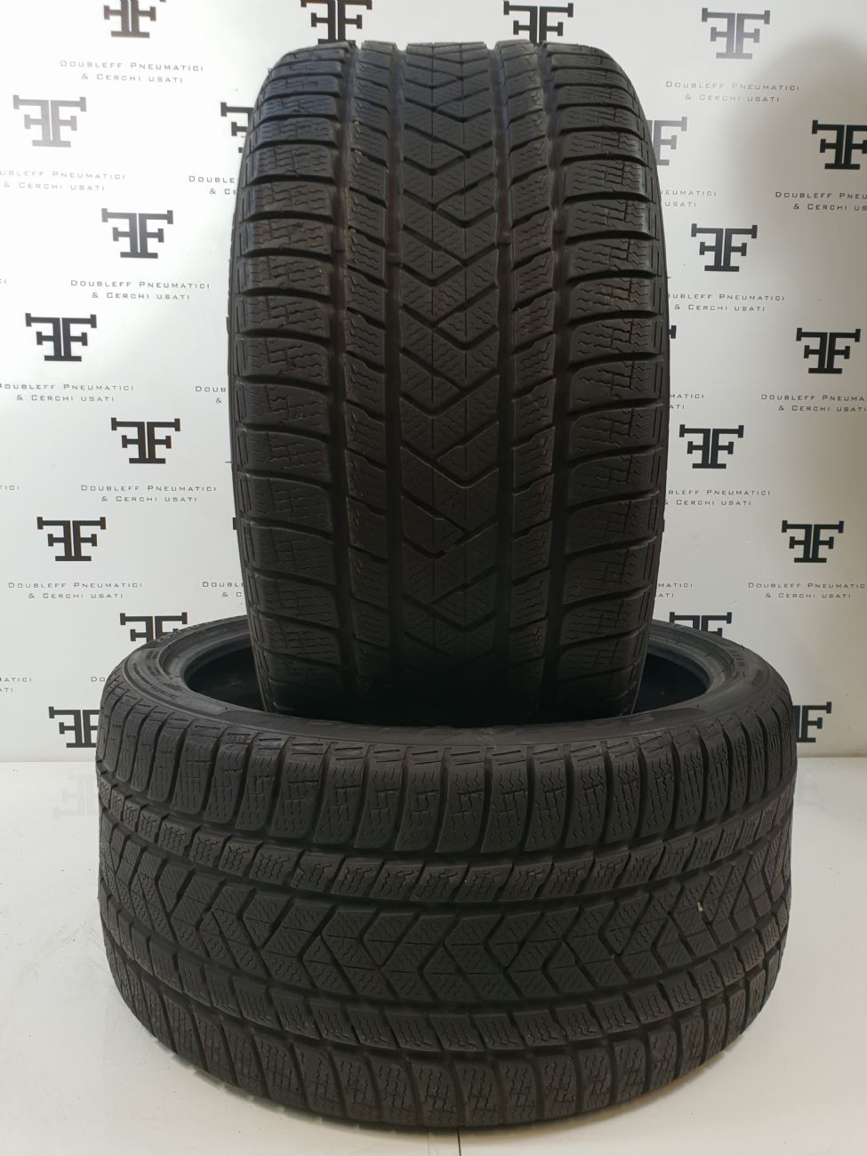 Pneumatici 295 30 R20 101 W PIRELLI SOTTOZERO 3 invernale usati 350€