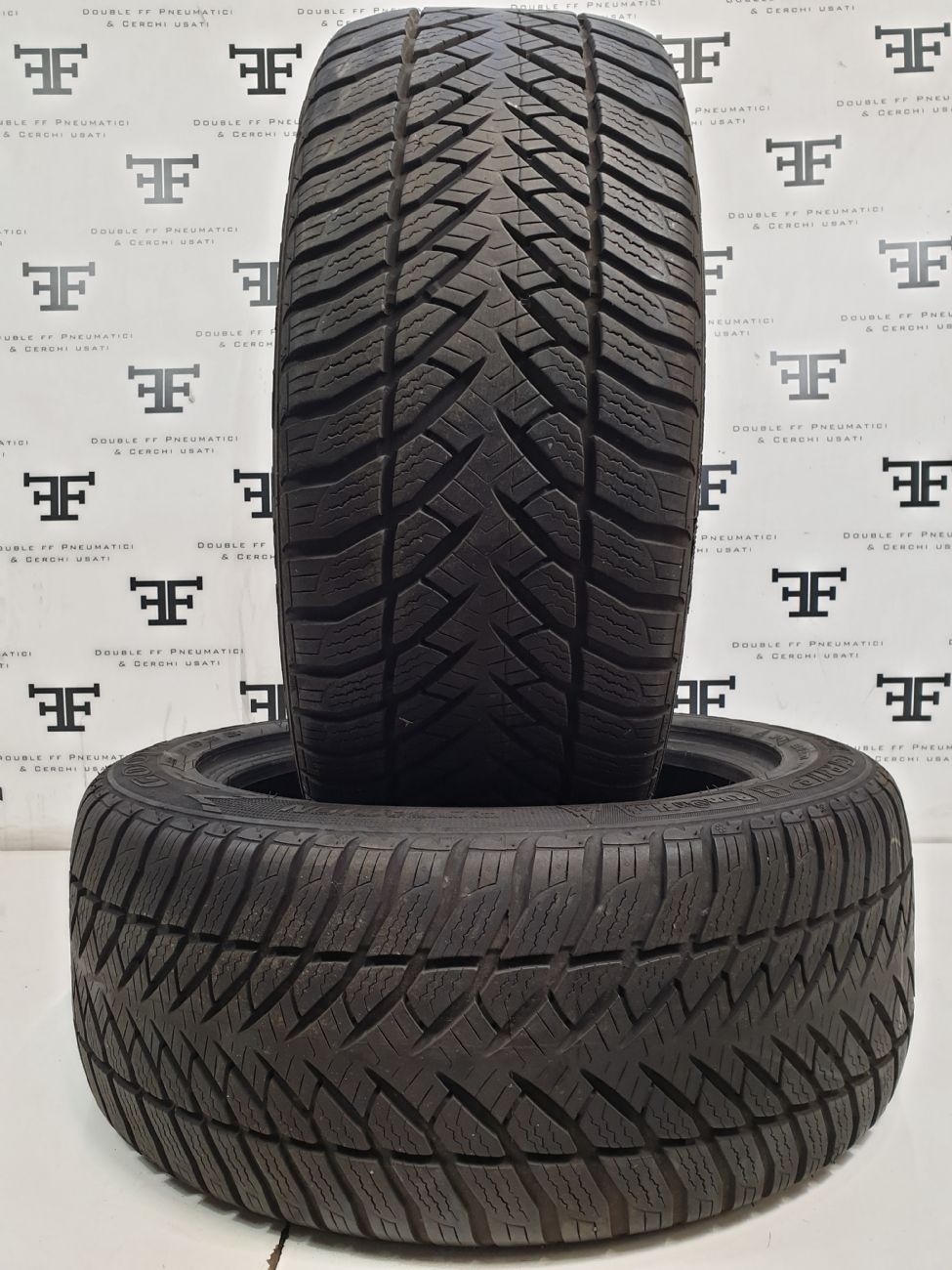 Pneumatici 225 50 R17 94 H GOODYEAR EAGLE ULTRA GRIP GW3 invernale RUNFLAT usati 120€