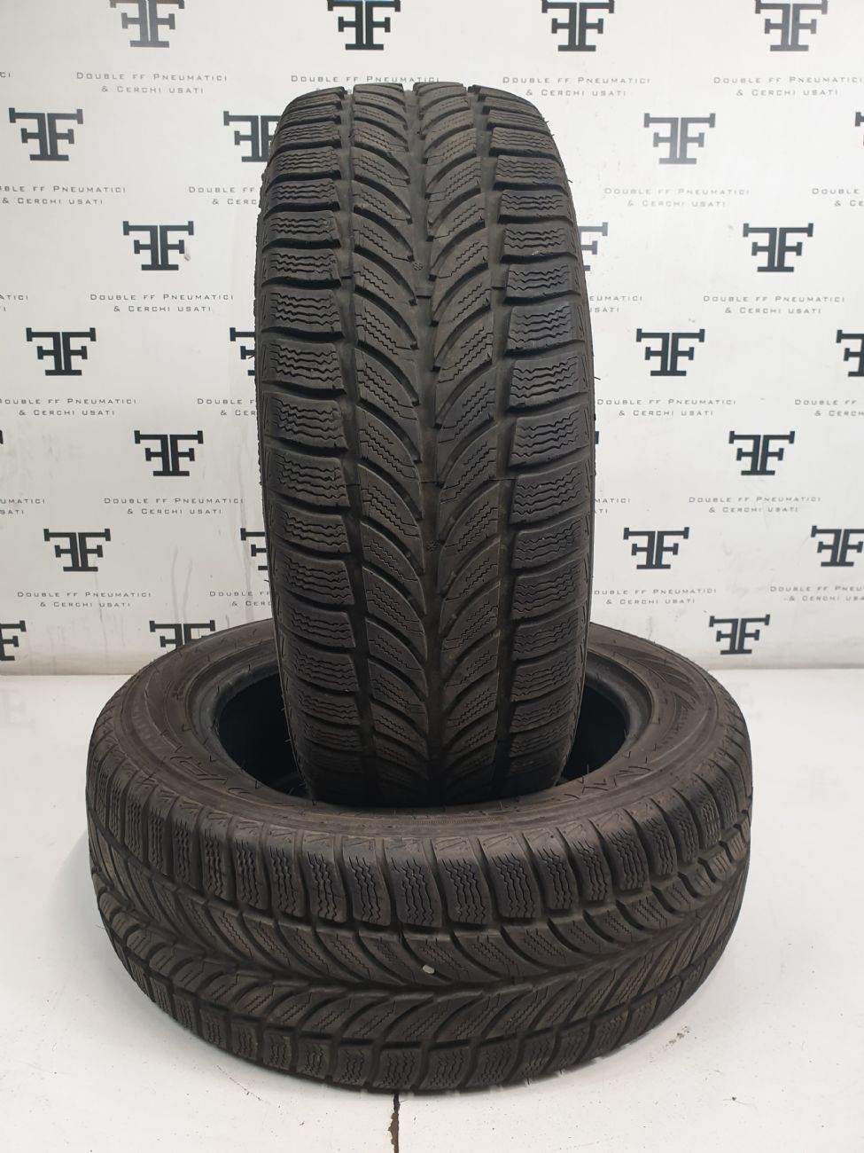 Pneumatici 205 55 R16 91 H MENTOR  invernale usati 80€