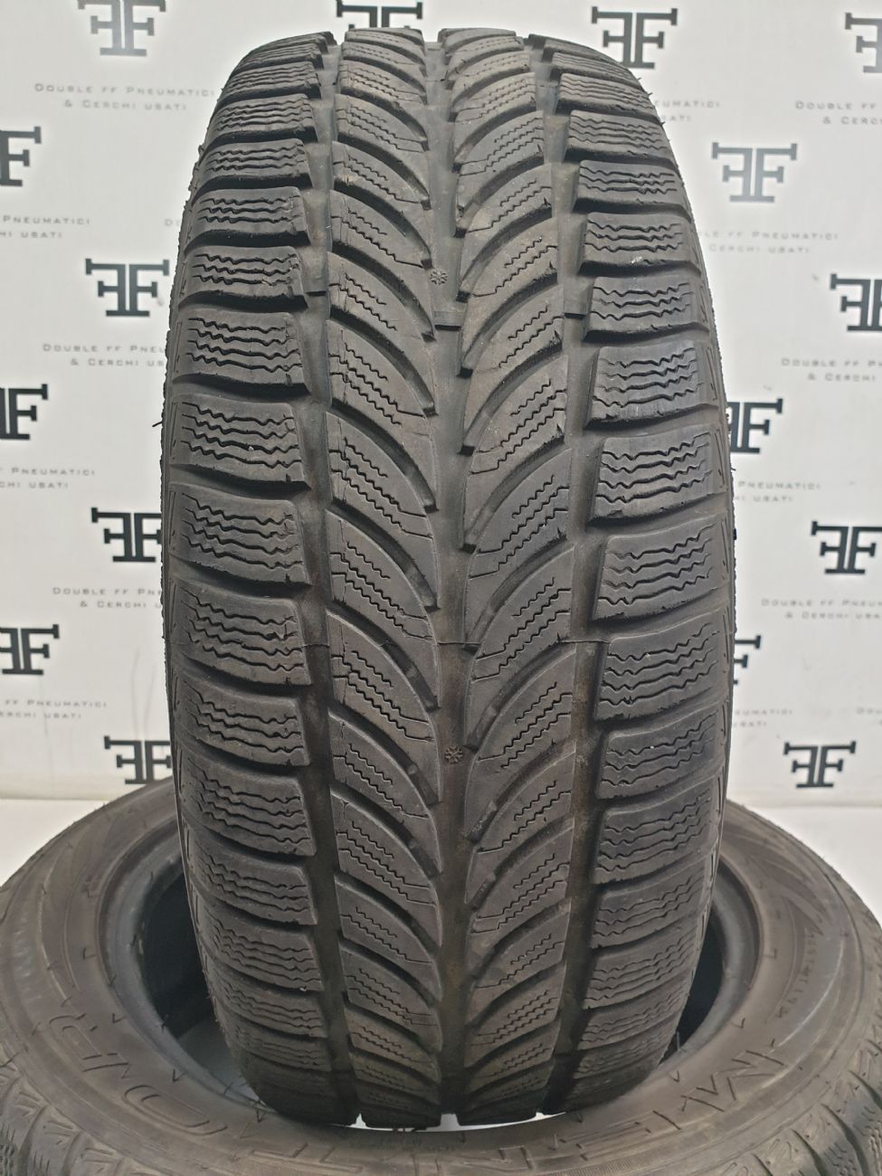 Pneumatici 205 55 R16 91 H MENTOR  invernale usati 80€