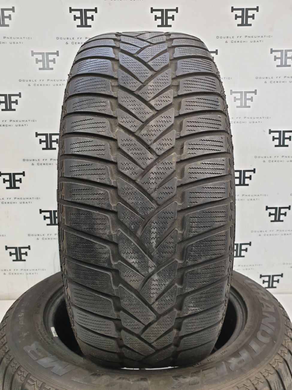 Pneumatici 255 55 R18 109 H DUNLOP  invernale RUNFLAT usati 170€