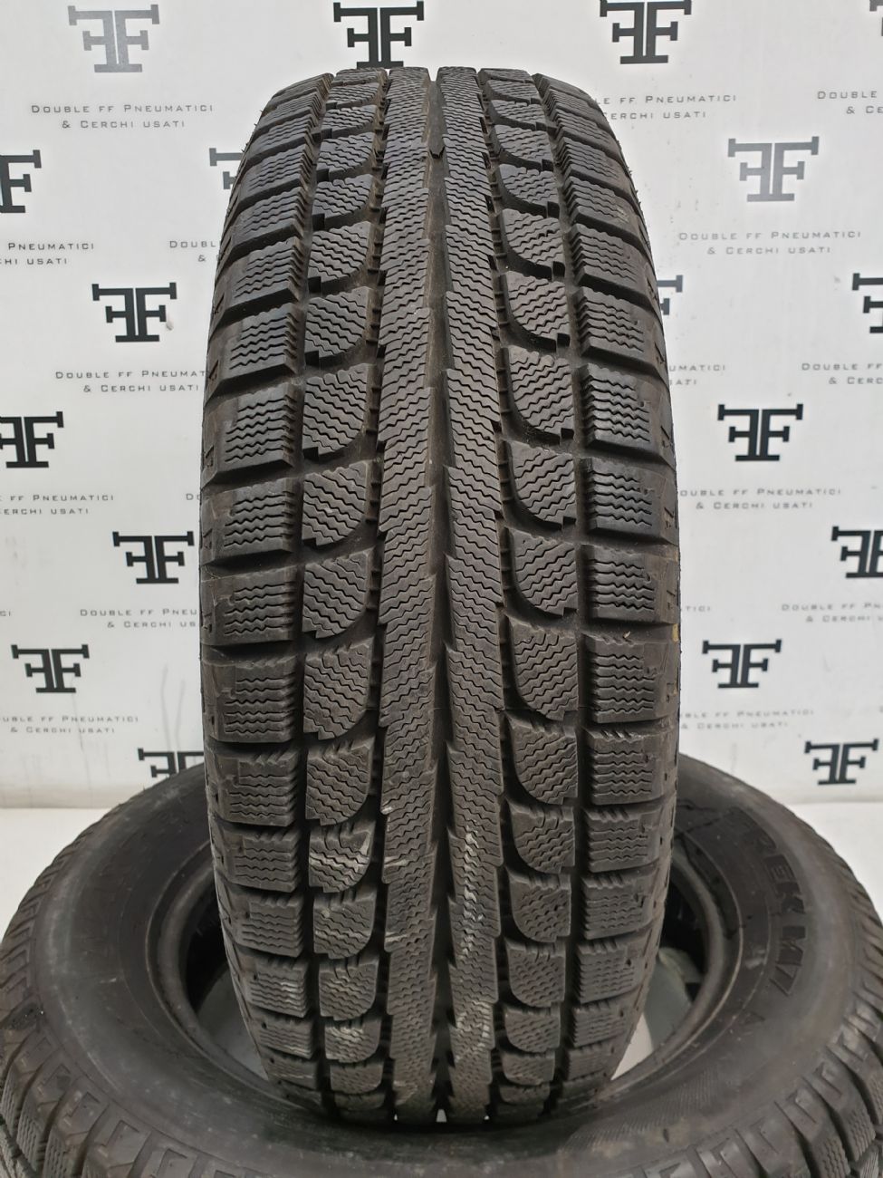 Pneumatici 225 65 R17 102 S MAXTREK Trek M7 invernale DEMONTÉ usati 130€