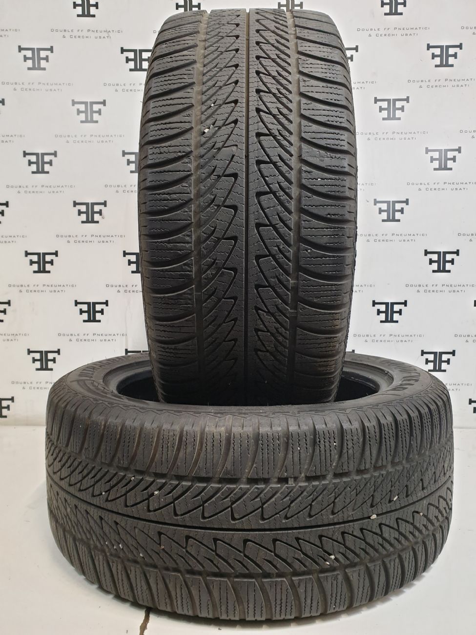 GOODYEAR ULTRAGRIP 8