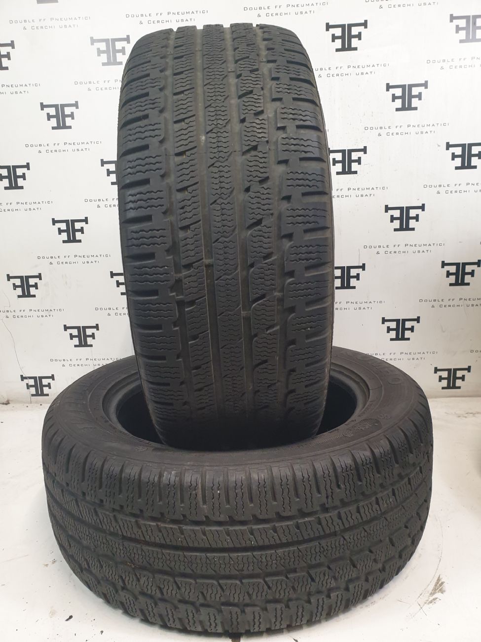 Pneumatici 225 50 R17 94 V KUMHO IZEN KW27 Asymmetric invernale RUNFLAT usati 120€