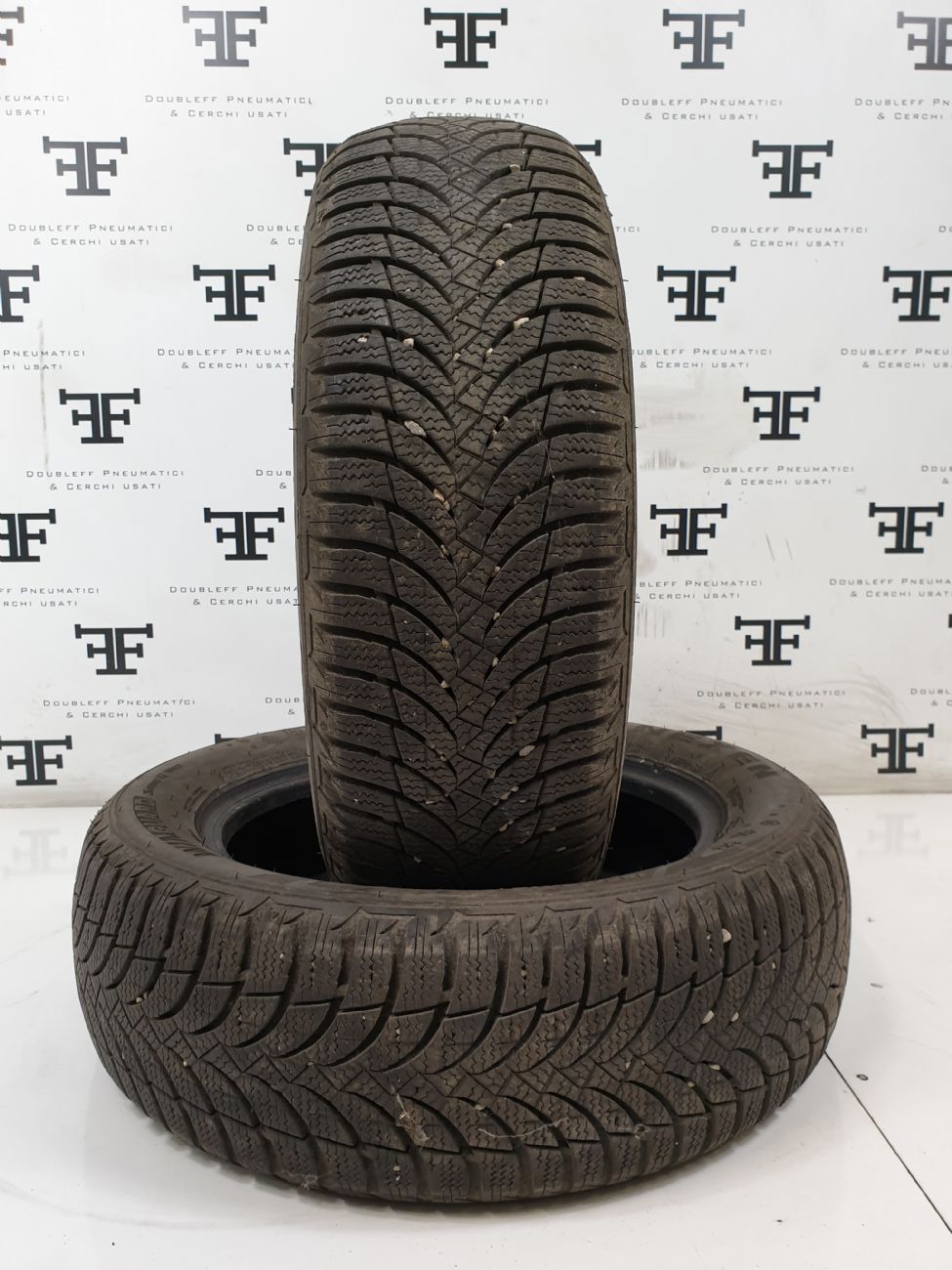 Pneumatici 185 60 R15 84 T NEXEN WINGUARD SNOWG WH2 invernale usati 90€