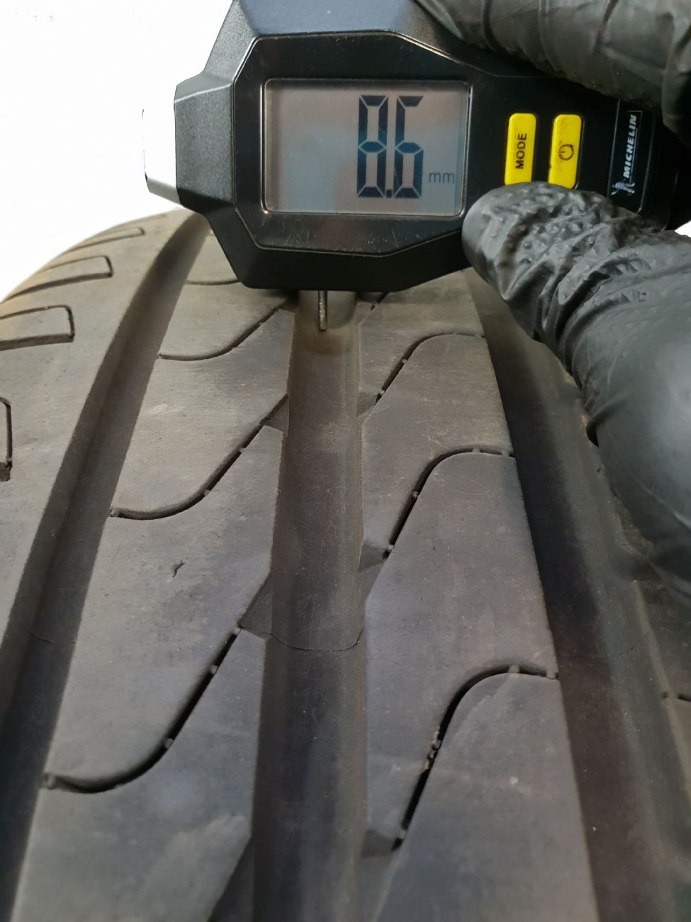 Pneumatici 225 50 R18 95 W PIRELLI CINTURATO P7 estivo RUNFLAT DEMONTÉ usati 250€
