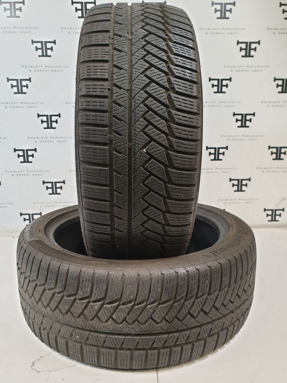 Pneumatici 215 65 R17 99 H CONTINENTAL WINTERCONTACT TS850 invernale usati 120€