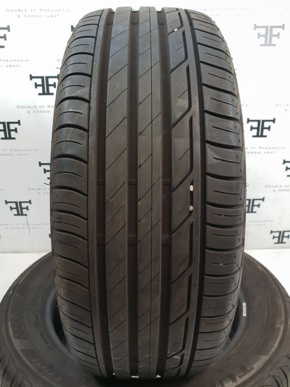 Pneumatici 225 55 R17 97 H BRIDGESTONE TURANZA T001 estivo usati 120€