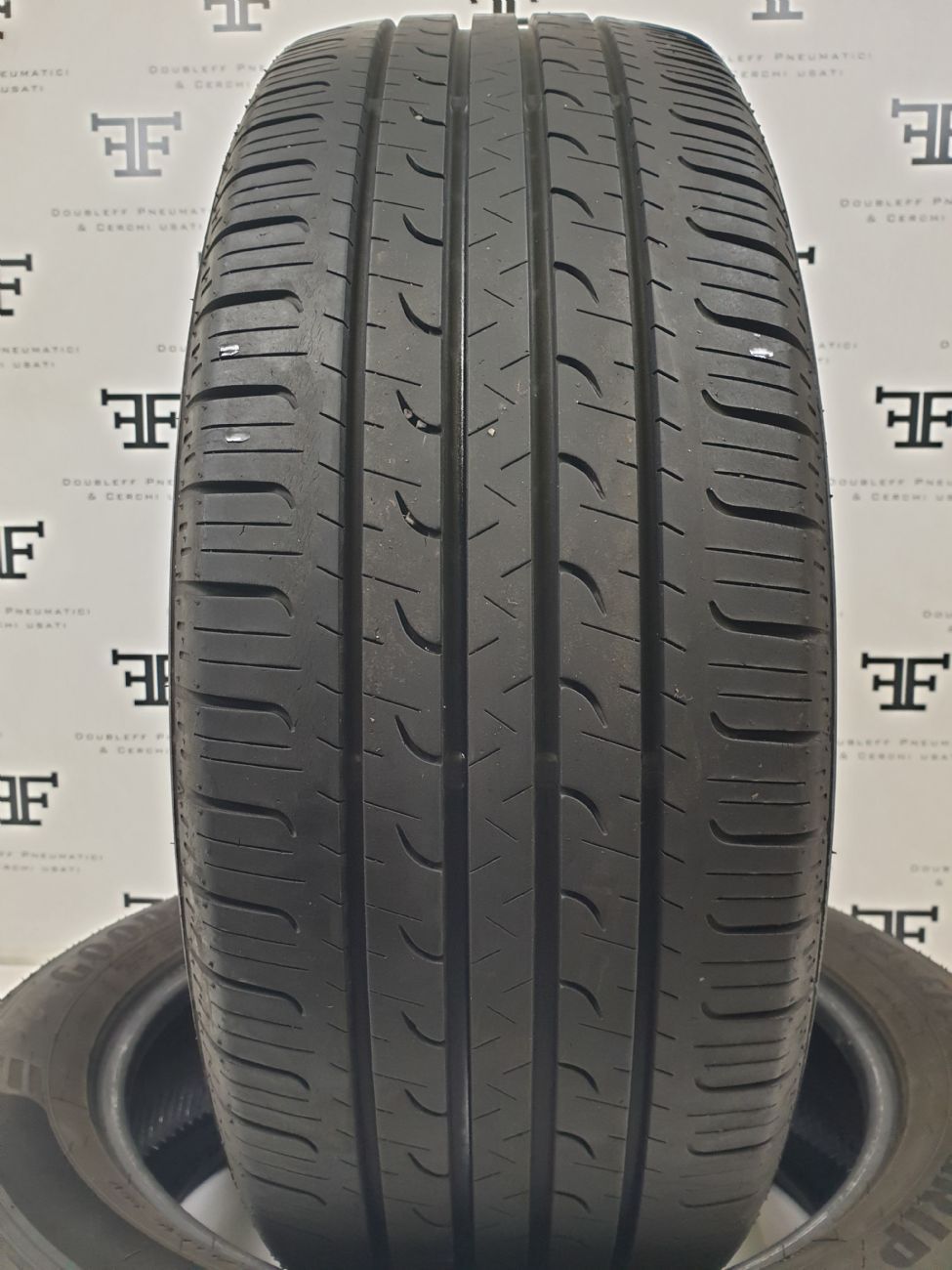 Pneumatici 235 60 R18 107 V GOODYEAR EFFICIENTGRIP estivo usati 130€